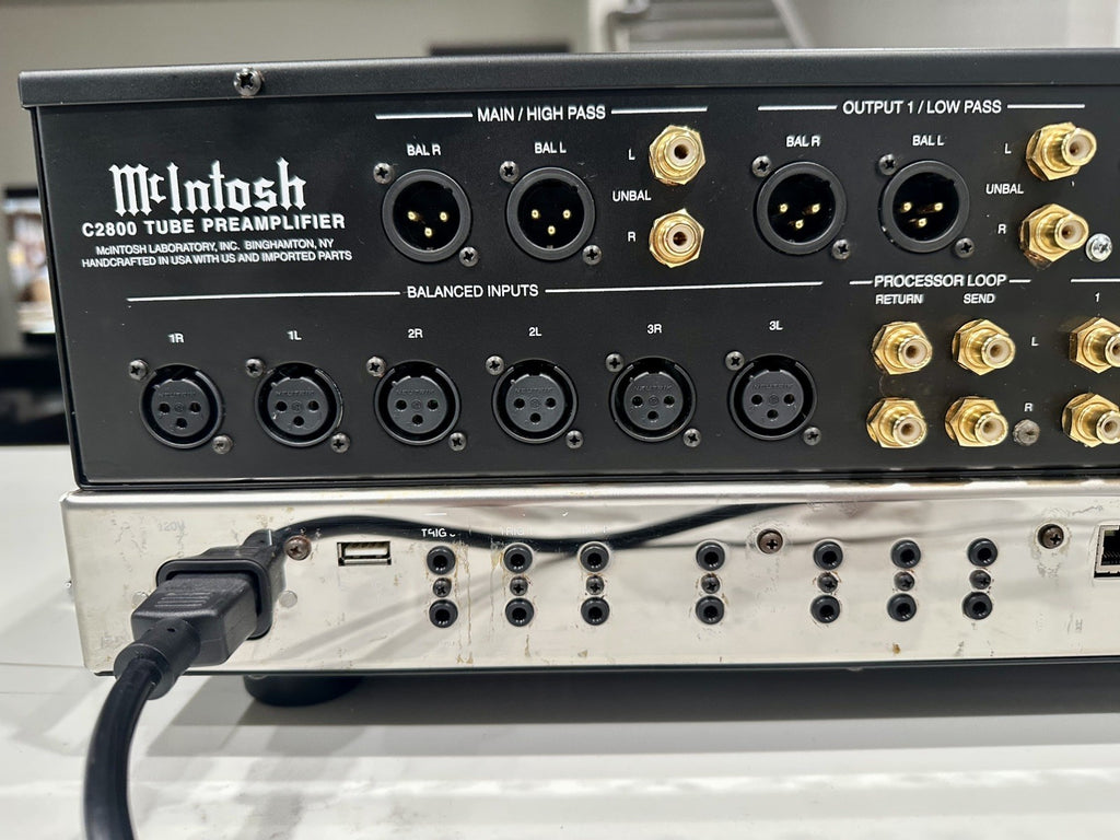 McIntosh C2800 Tube Preamplifier – DA2 DAC Module