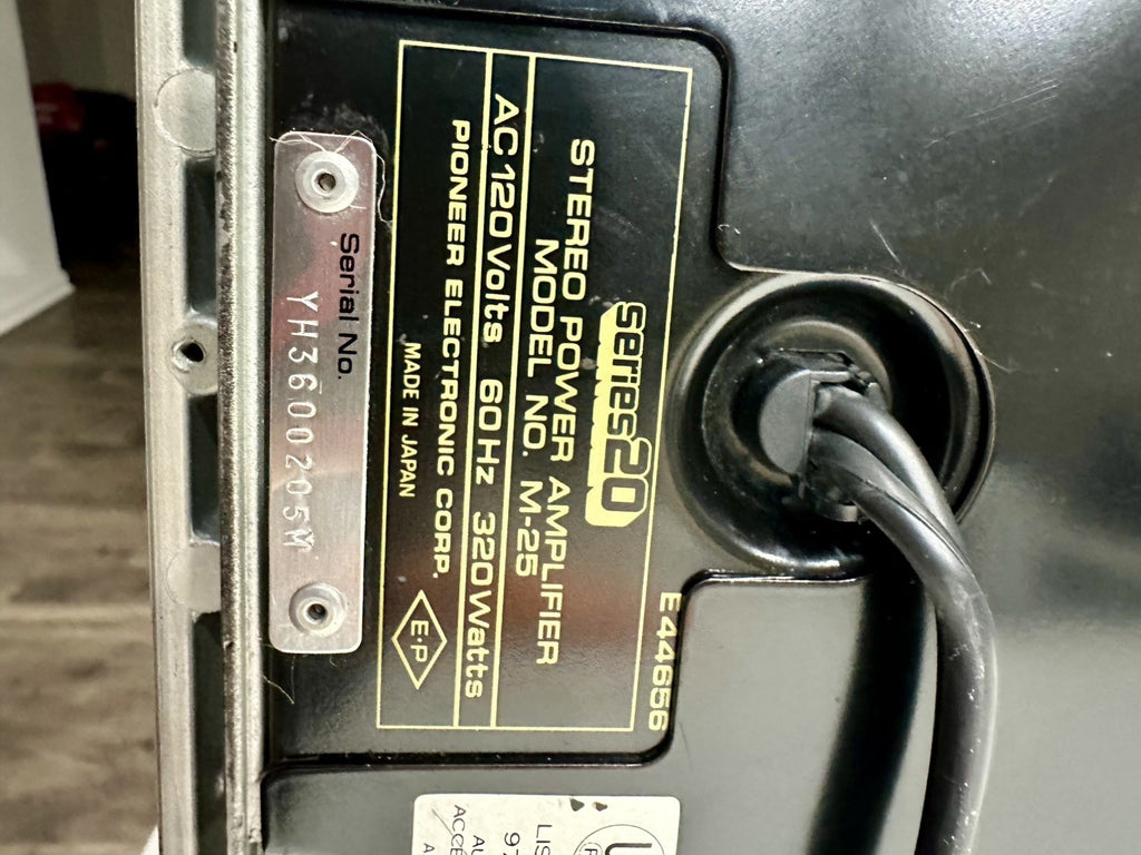 Pioneer M-25 Stereo Power Amplifier
